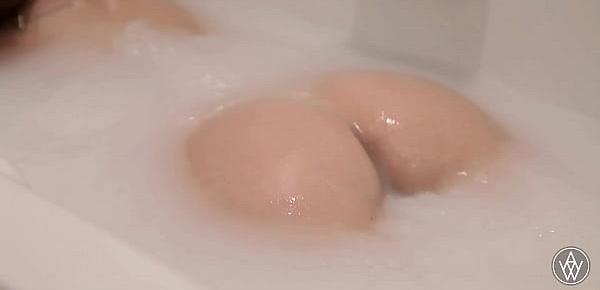  ANGELA WHITE - Big Natural Tits Bath Masturbation
